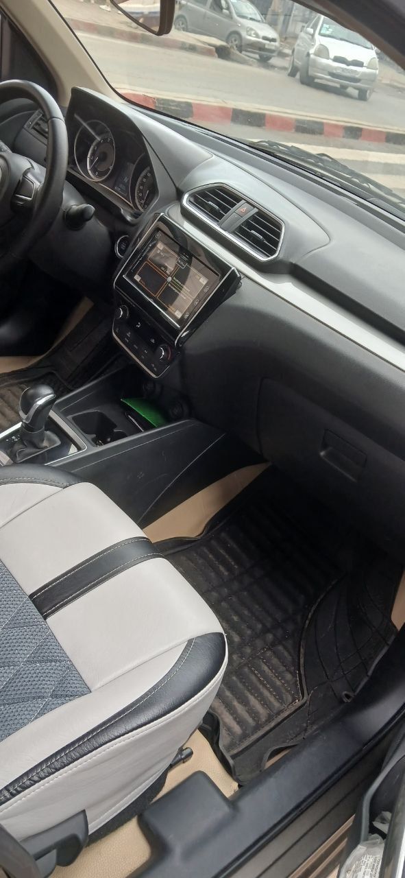Suzuki Dzair  - Image