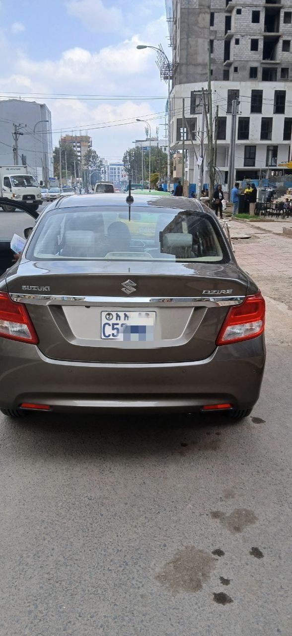 Suzuki Dzair  - Image