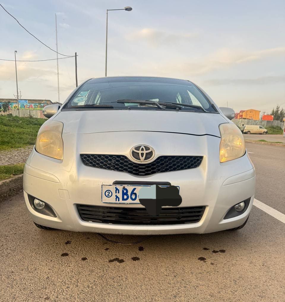 Toyota Yaris Compact  - Image