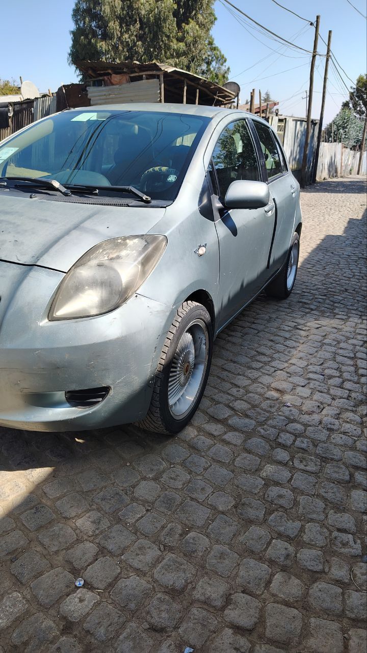 Toyota Yaris Compact - Image