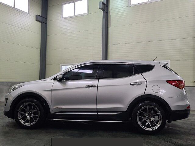 Hyundai Santa FE 2013 (Duty free) - Image