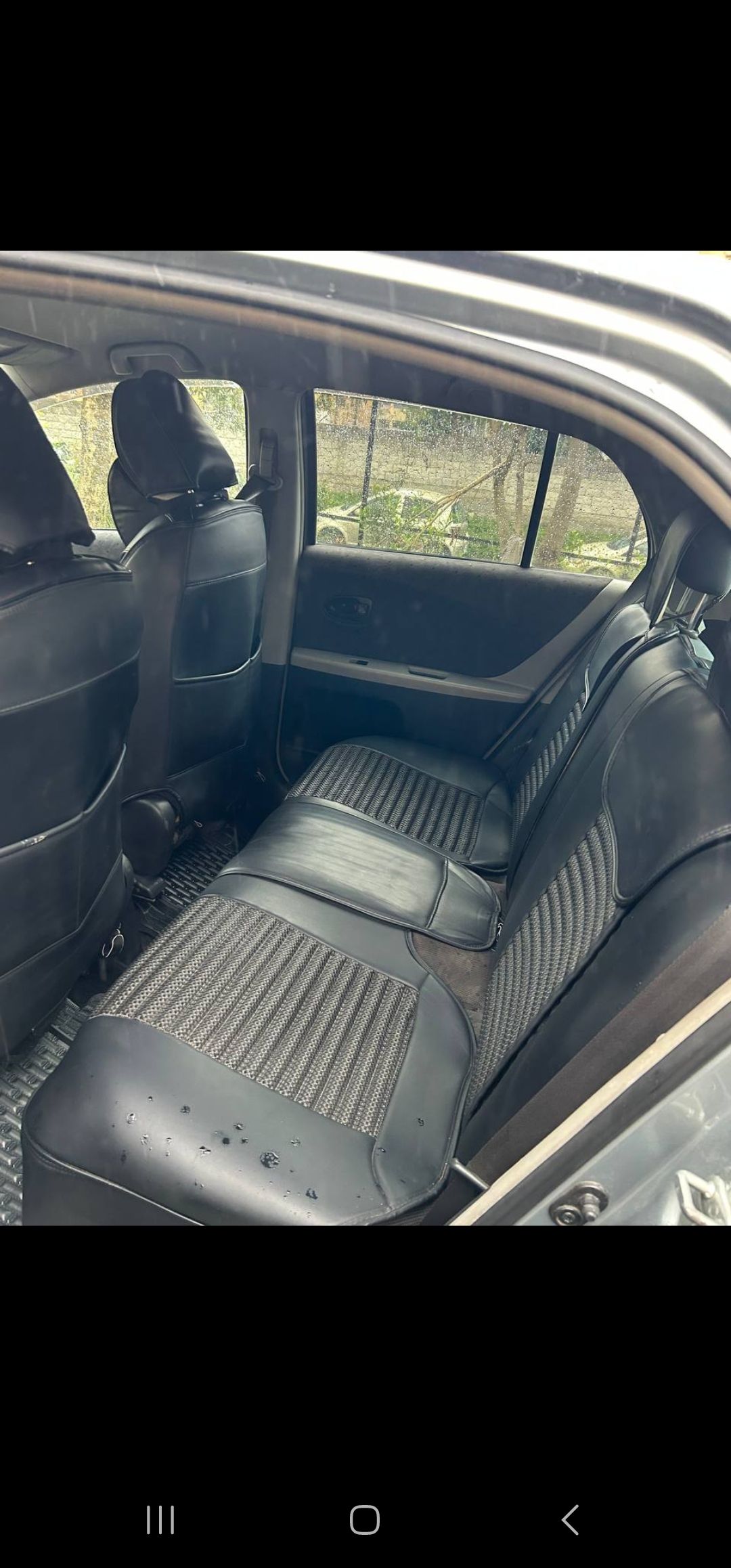 Toyota yaris  - Image