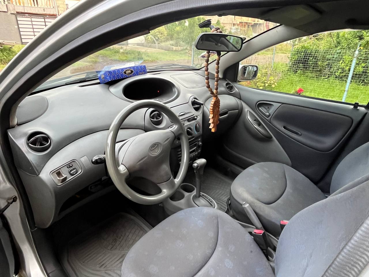 Toyota Vitz 2001 - Image