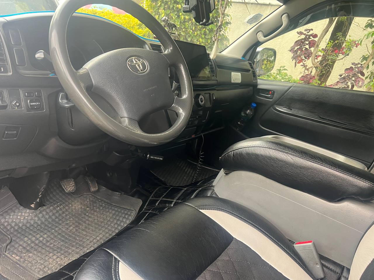 Toyota haice 2007 - Image