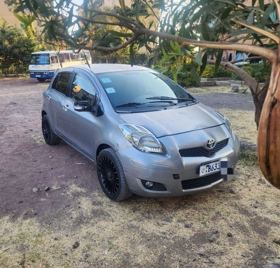 Toyota Yaris compact 2010 - Image