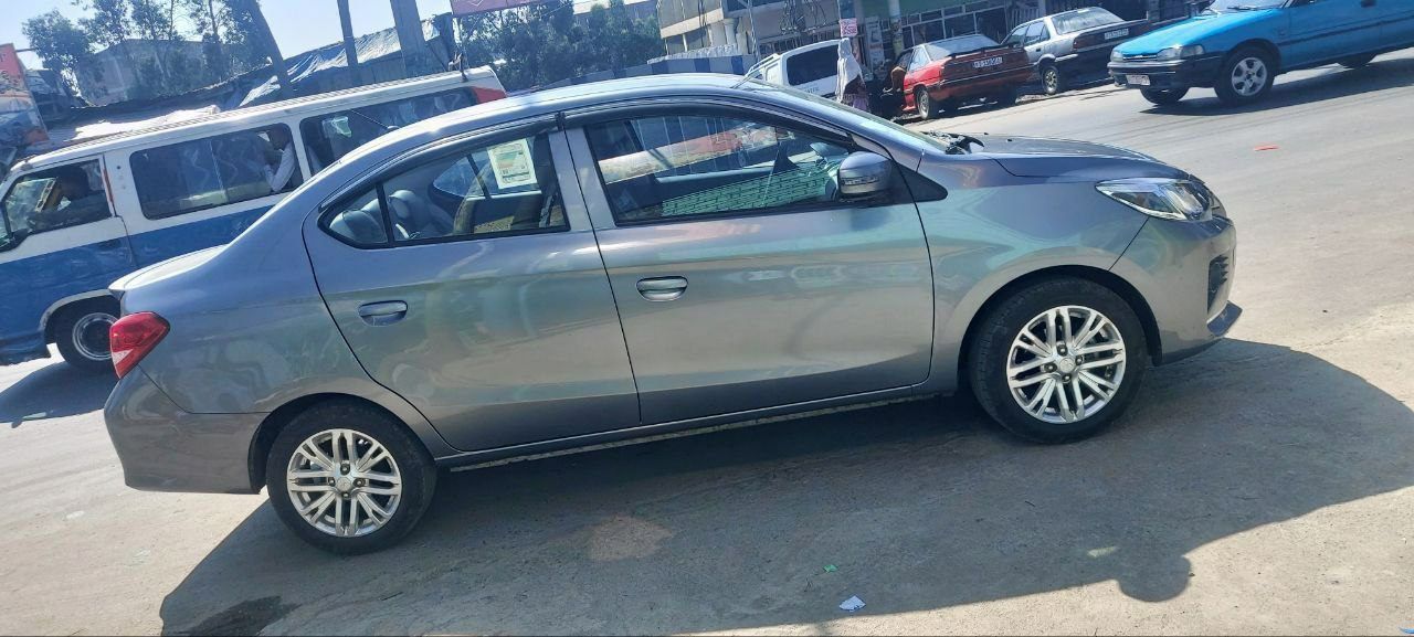 Mitsubishi Attrage  ለውጥም ይቻላል በጣም አስቸኳይ ነው