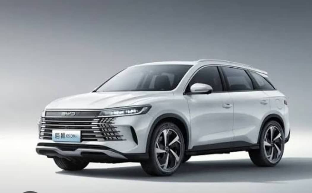 BYD SEAlION 05 hybrid