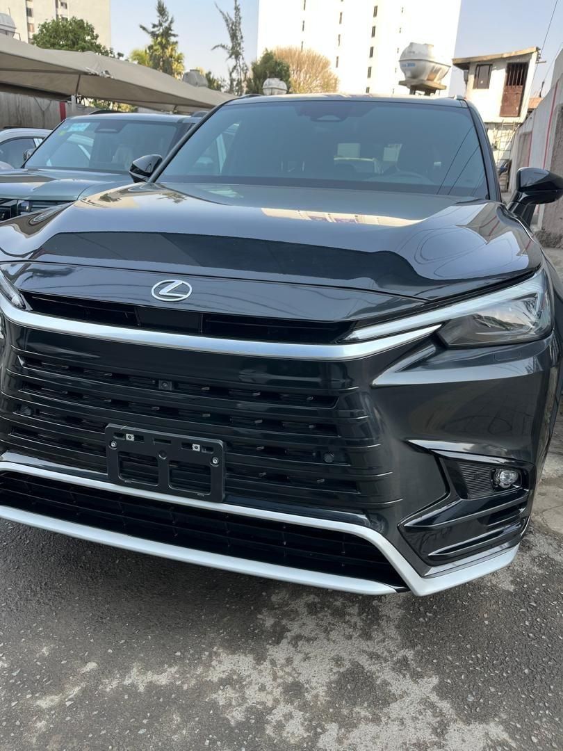 50% BANK AVAILABLE LEXUS HYBRID 2025