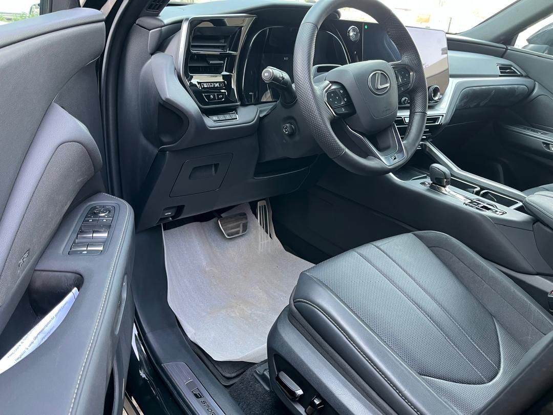 50% BANK AVAILABLE LEXUS HYBRID 2025 - Image