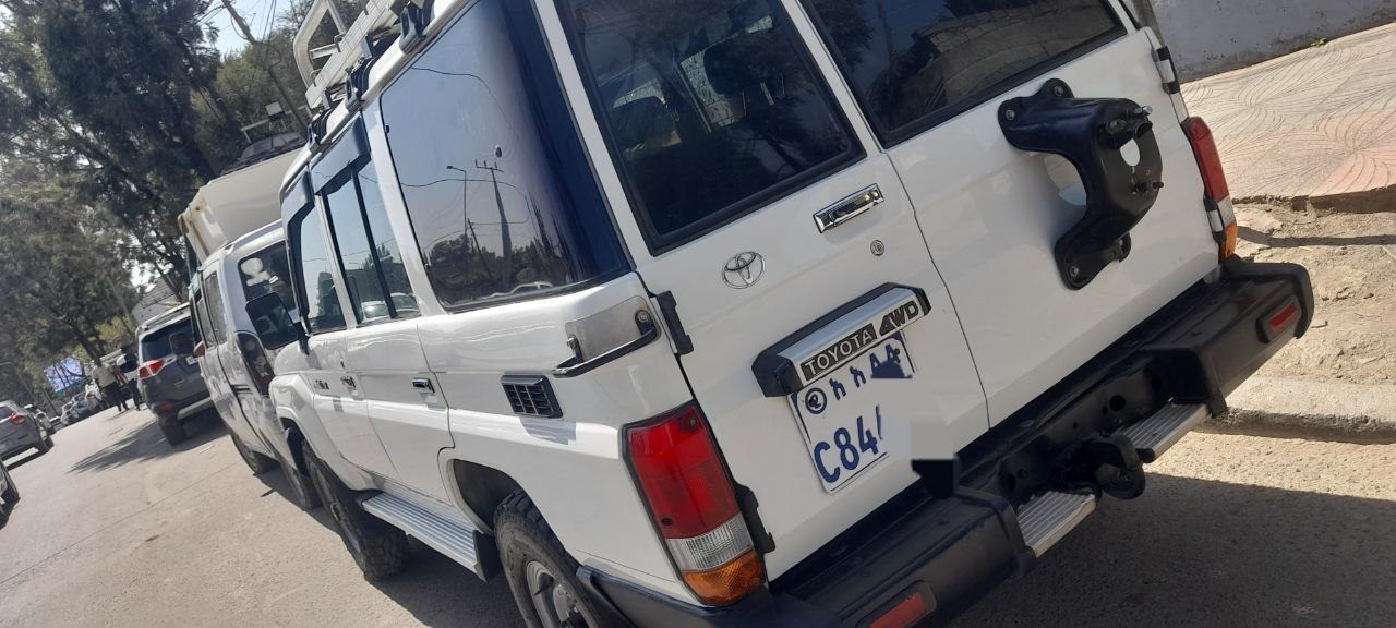 Toyota Landcruiser 2014 - Image