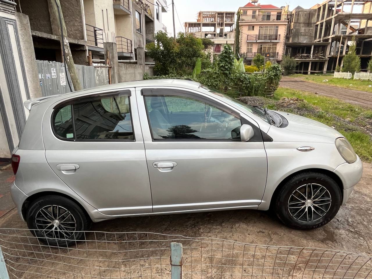 Toyota Vitz 2001 - Image