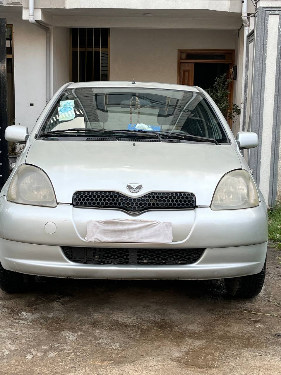 Toyota Vitz 2001 - Image